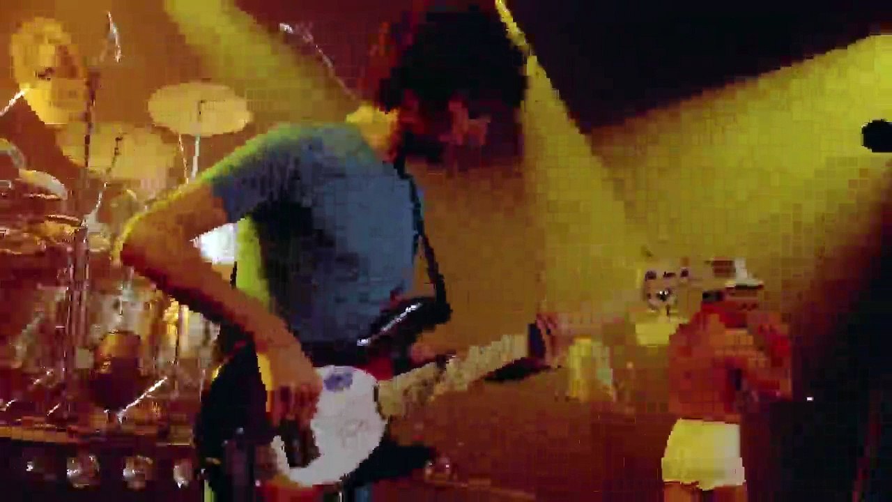 Queen - Another One Bites The Dust (Montreal, 1981)