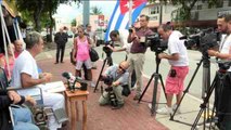 Exiliado cubano concluye su huelga de hambre tras el silencio del papa