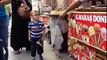 Ice Cream Parlour Funny Video (Child Bursted) Hahahahaha cant stop laughter