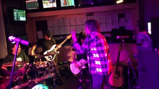 4 Letter Word and Daz Live at The Gunya Hotel Belmont Newcastle - Roadhouse Blues