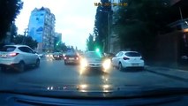 Russian Driver Navigates Traffic In Reverse