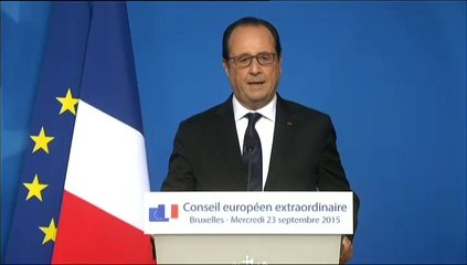 Hollande annonce le déblocage "100 millions d'euros sur deux ans" pour aider les réfugiés