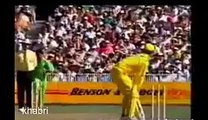 Stumps broken into half by Waqar Younis, amazing