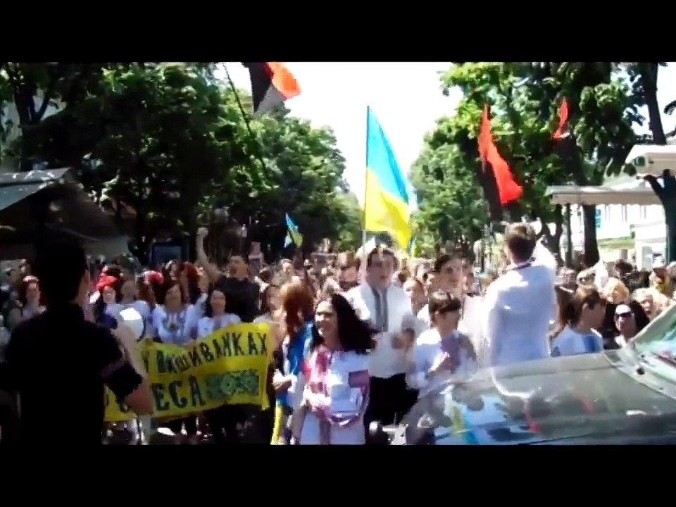 А КАК СКАКАЛИ!!!