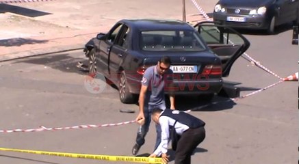 I zë pritë me automatik në qendër të Mamurrasit: 1 i vdekur, 4 plagosen- Ora News