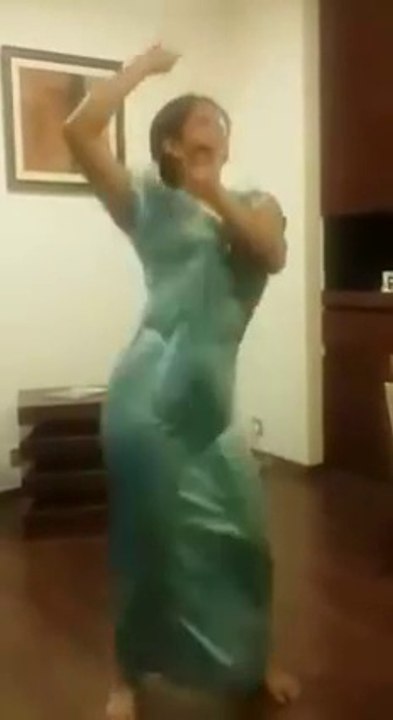 hot girl dance of 2015 کسی کی نظر نہ لگ جائے