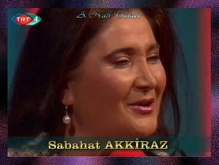 Sabahat AKKİRAZ *Dereler Çoşarsa Da Göller Neydecek* (U.H.)