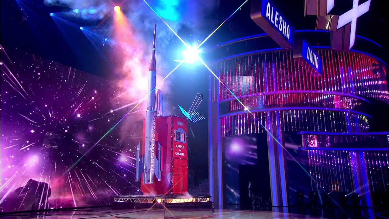 Funny Video Jeffrey and Chantal reach for the stars   Semi-Final 4