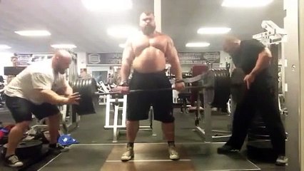 So crazy training of Eddie Hall, strongest man in the world