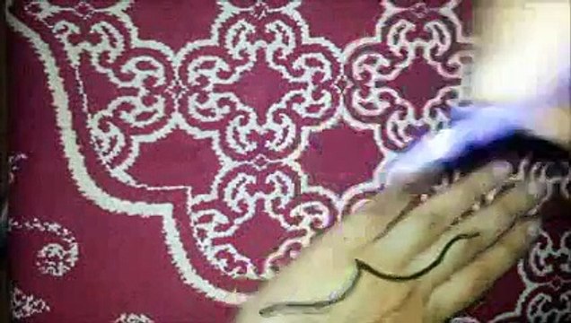Arabic Simple Henna - Latest Mehndi Design - How To Apply Henna Mehendi Tattoo On Hand