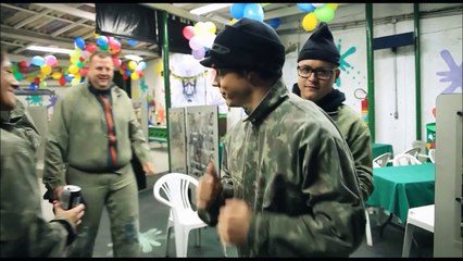 Tokio Hotel TV 2015: odcinek 33 - Right in the ass Motherfuckers. Paintball Action! napisy PL