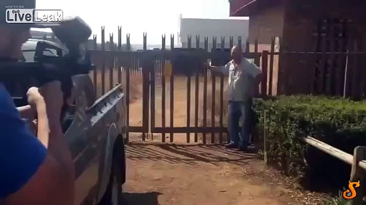 LiveLeak.com - You Missed The Target!