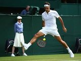 Roger Federer hits amazing tweener lob against Sam Querrey - Wimbledon 2015