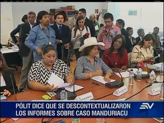 Contralor se defiende de acusaciones sobre corrupción