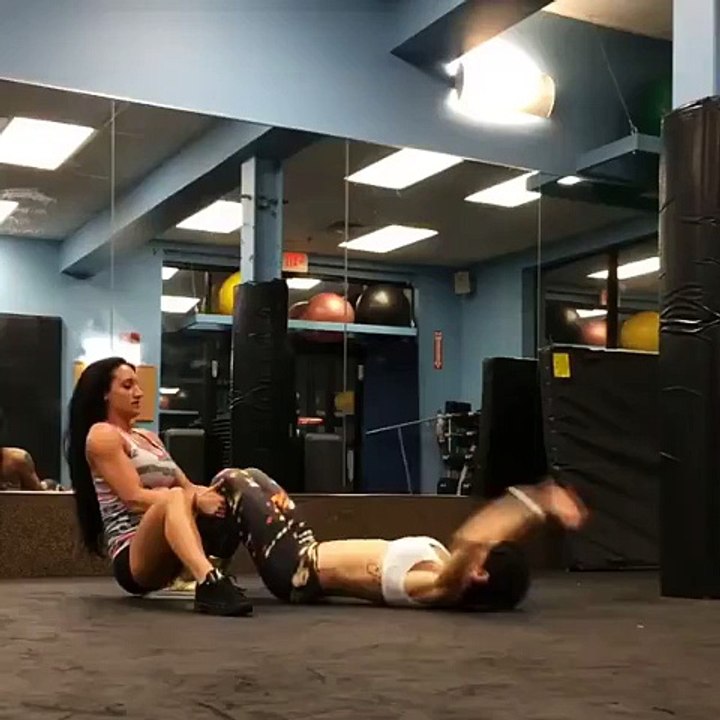 Fit Girls Workout! - Fitness Motivation