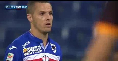 Edgar Barreto Free Kick Chance - Sampdoria vs AS Roma - Serie A 23.09.2015
