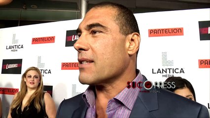 Desfile de galanes en la premiere de Ladrones