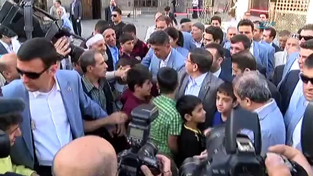 Diyarbakır’dan birlik beraberlik mesajları verdi