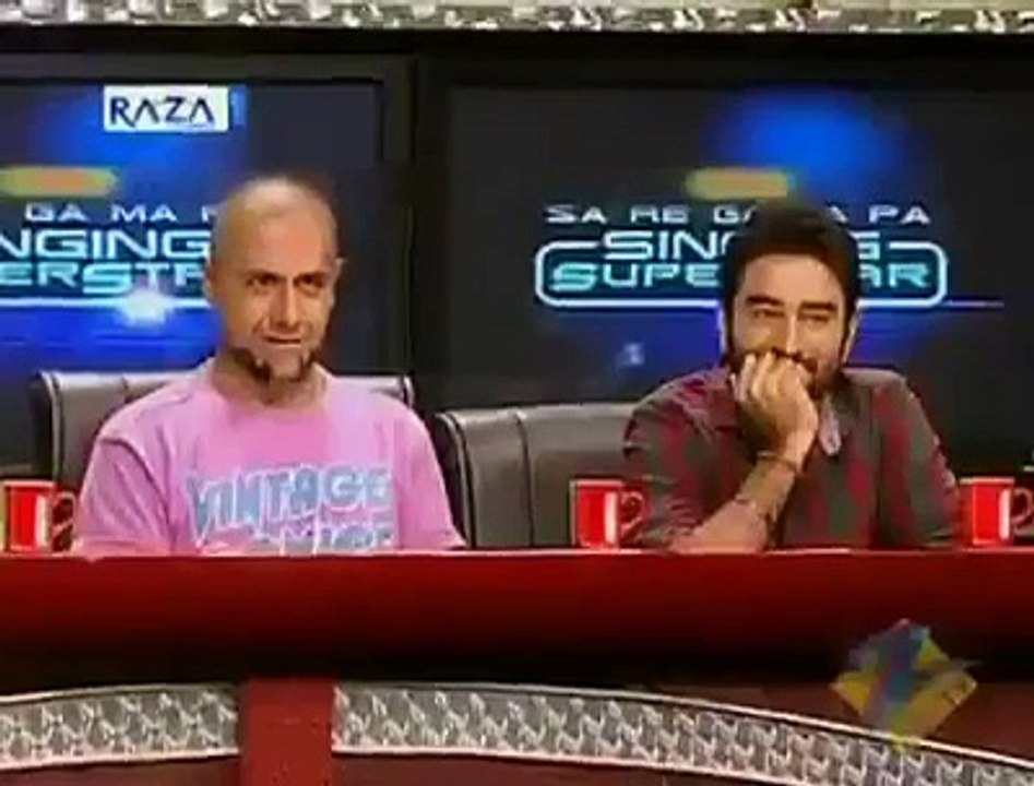 اس لڑکی نے تو کمال کر دیا ایسا ٹیلنٹ پہلے کبھ