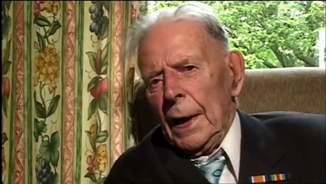 1914-1918 La Grande Guerre En Couleur - 2-6 - Massacre Dans  Les Tranches