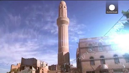 Mosque suicide attack kills at least 25 in Yemen