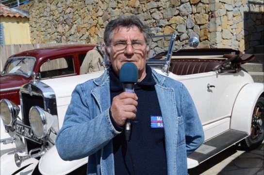 Salon Véhicules Anciens & Modèles Réduits Saint-Mandrier 2015 - Interview Christian Pascalin - 720p