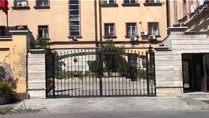 Qeveria, masa drastike për forcimin e buxhetit: Në `gijotinë financiare`, 624 funksionarë të lartë