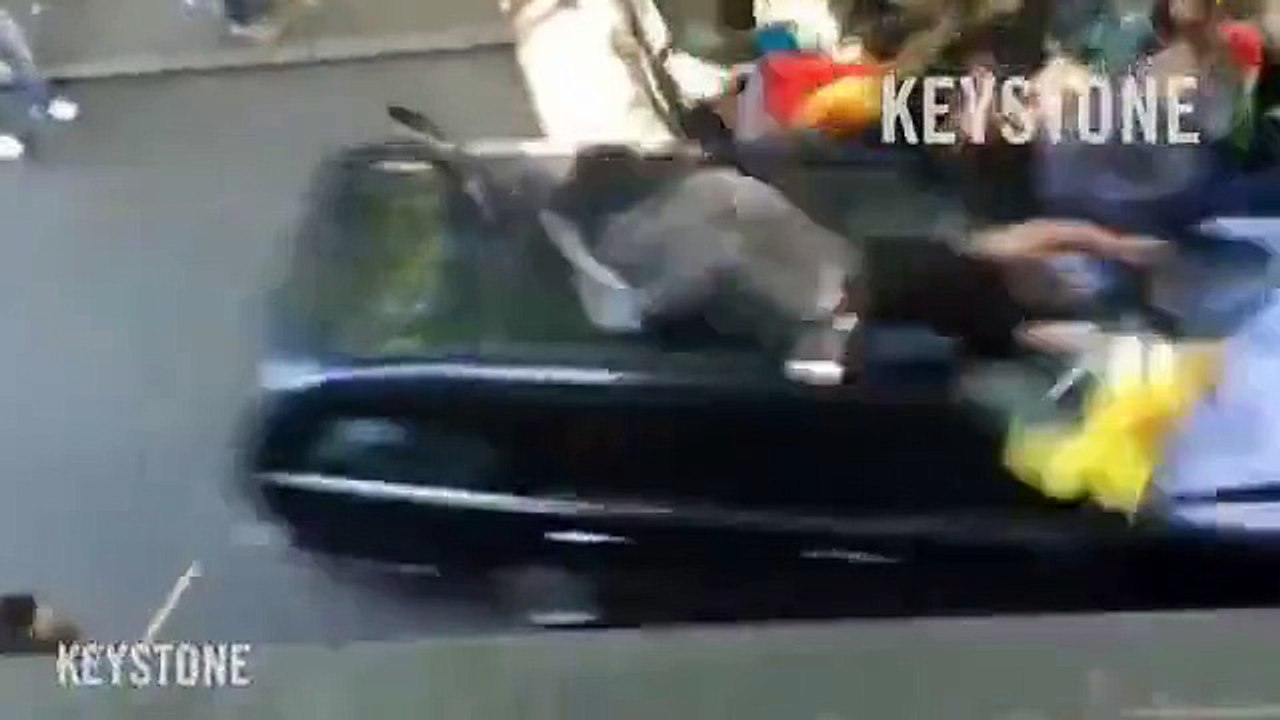PKK Sempatizanlarına Arabayla Çarpıp Kaçan Türk 
