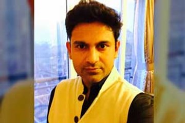 Exclusive: Renown lyricist Manoj Muntashir Talks about TIIFA!