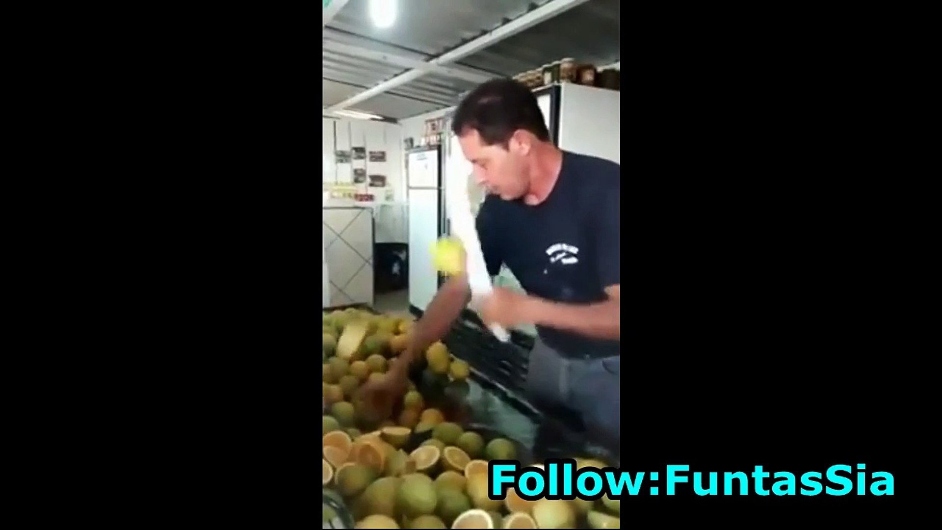 ⁣Check Out His Cutting Speed