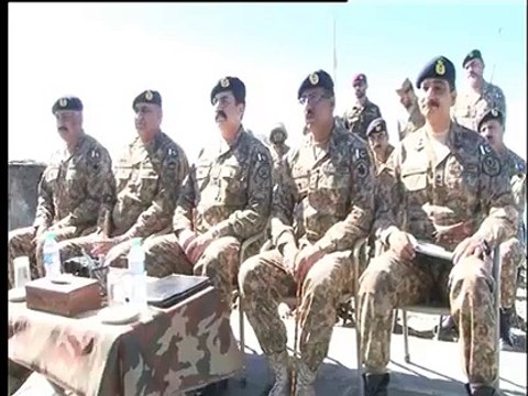General Raheel Sharif, COAS visited forward locations on LOC and met with soldiers deployed on the front lines.