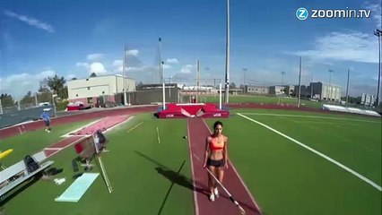 Une athlète américaine sexy filmée de très près...