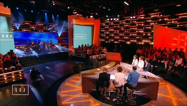 Le Grand Journal : la Miss Météo chante du gospel pour Ségolène Royal !