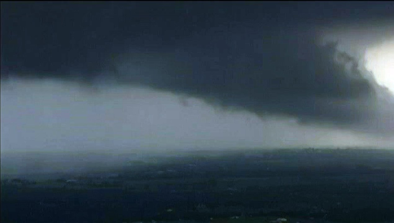 Des tornades dévastatrices frappent le centre des Etats-Unis