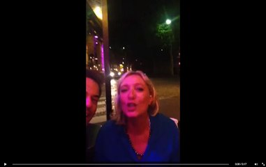 Marine Le Pen relève le défi d'un internaute et chante "Nicolas" de Sylvie Vartan