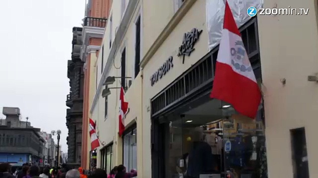 Pérou : une amende pour 'manque de patriotisme' ?!