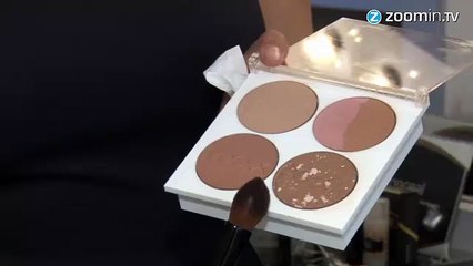 Astuce maquillage : bien appliquer sa poudre de soleil