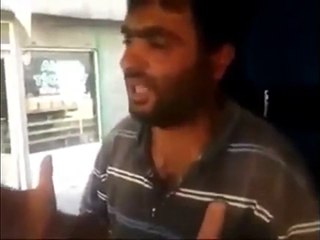 At Yarışı Sunar Gibi Dua Eden Adam