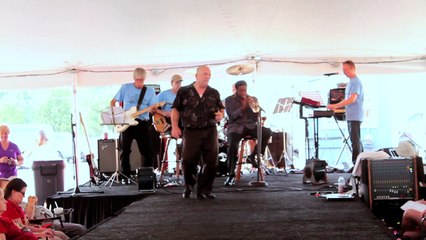 Ben Cauley joins Danny McCorkle & the Katz for 'That's Alright Mama' Elvis Week 2014