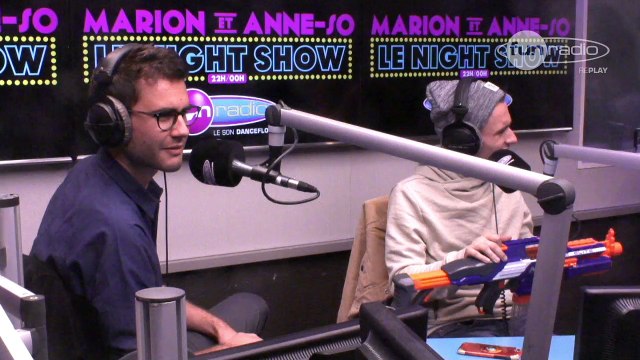 Marion et Anne-So - Cyprien & Squeezie réveillent un boulanger au Pourquoi tu m'appelles