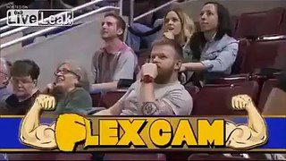 Guy thinks he's big on FlexCam and gets the biggest embarrassment of his life