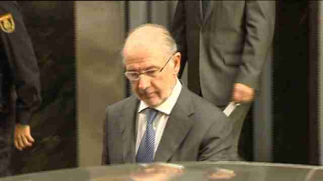 Un juzgado ordena el embargo de 20 millones a Rato, incluida su pensión del FMI