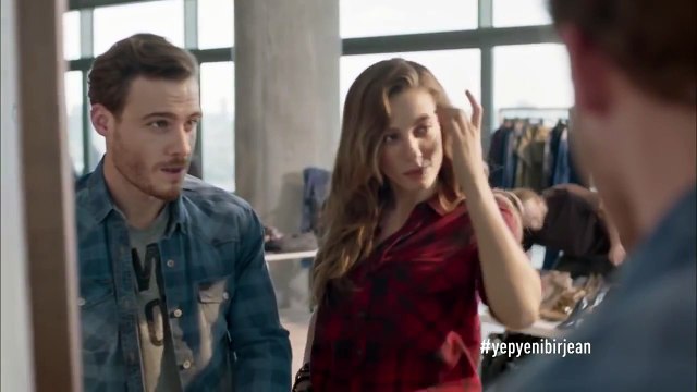 Mavi Serenay Sarıkaya & Kerem Bürsin Reklamı