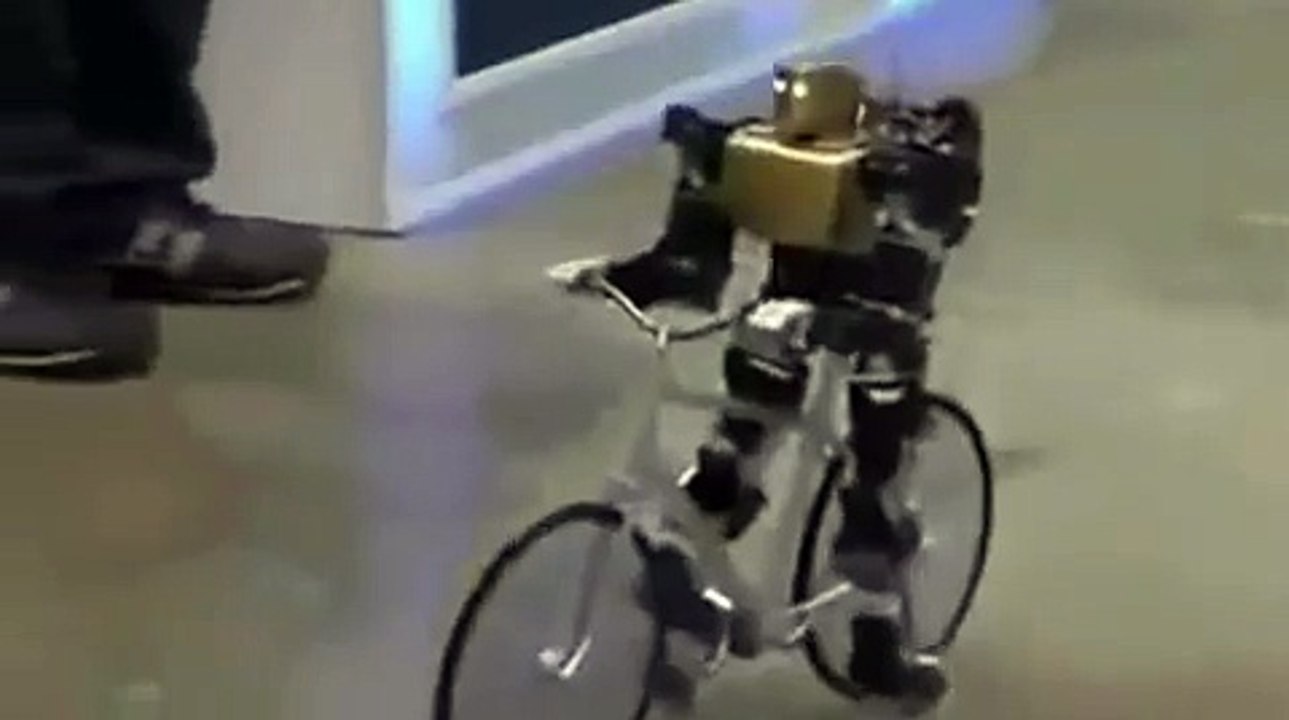 Dengesini Kendi Sağlayarak Bisiklet Süren Robot