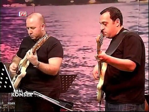 (Nilgül) Yıllar - (Kral Canlı Performans)