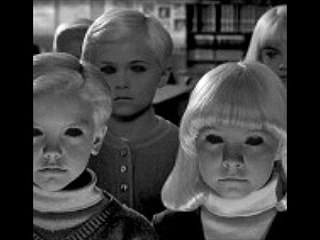 Qui sont les enfants aux yeux noirs ? Un témoignage troublant dans une émission radiophonique américaine…
