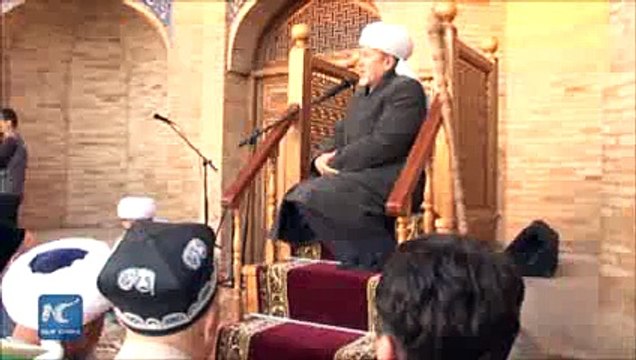 Uzbek Muslims offer Eid al-Adha prayers at Tashkent mosque