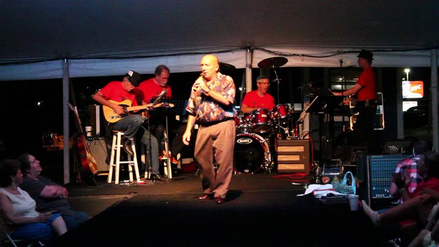 Danny McCorkle & the Katz perform 'Return To Sender' Elvis Week 2015