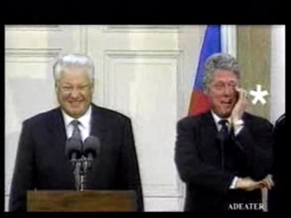 Pub Celio Fou rire Clinton-Elsin