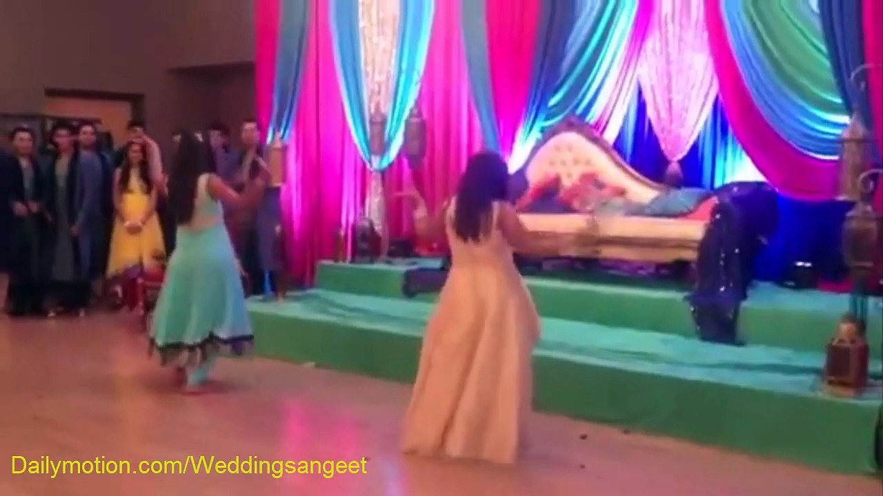 Karachi Wedding Dance" Girls  Awesome  dance performance ,